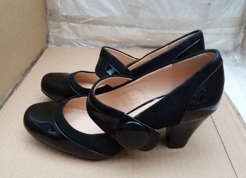 clarks alpine clover