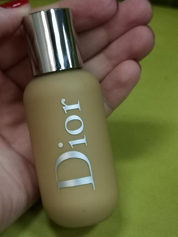 Dior — цена 400 грн в каталоге Тональный крем Купить товары для красоты ...