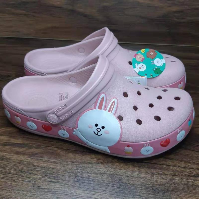 crocband line friends clog