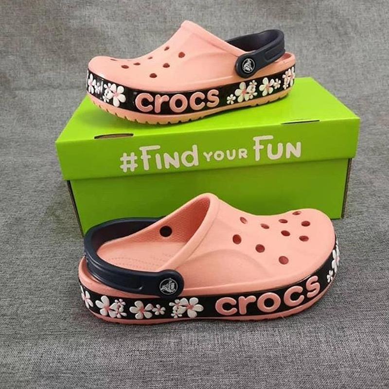 crocs bayaband graphic