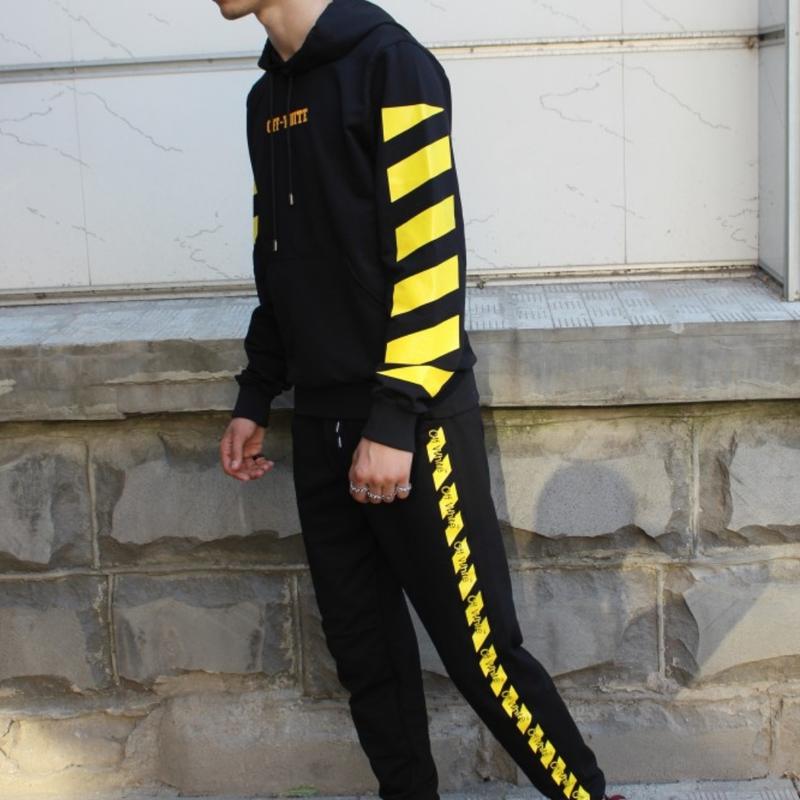 Off White костюм желтый