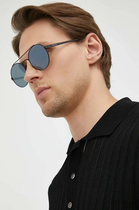 Сонцезахисні окуляри guess чоловічі колір чорний, один розмір — цена 6284  грн в каталоге Очки ✓ Купить мужские вещи по доступной цене на Шафе |  Украина #123767055