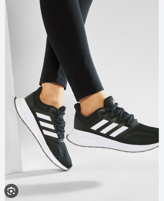 adidas .40 25 5 Adidas 1050