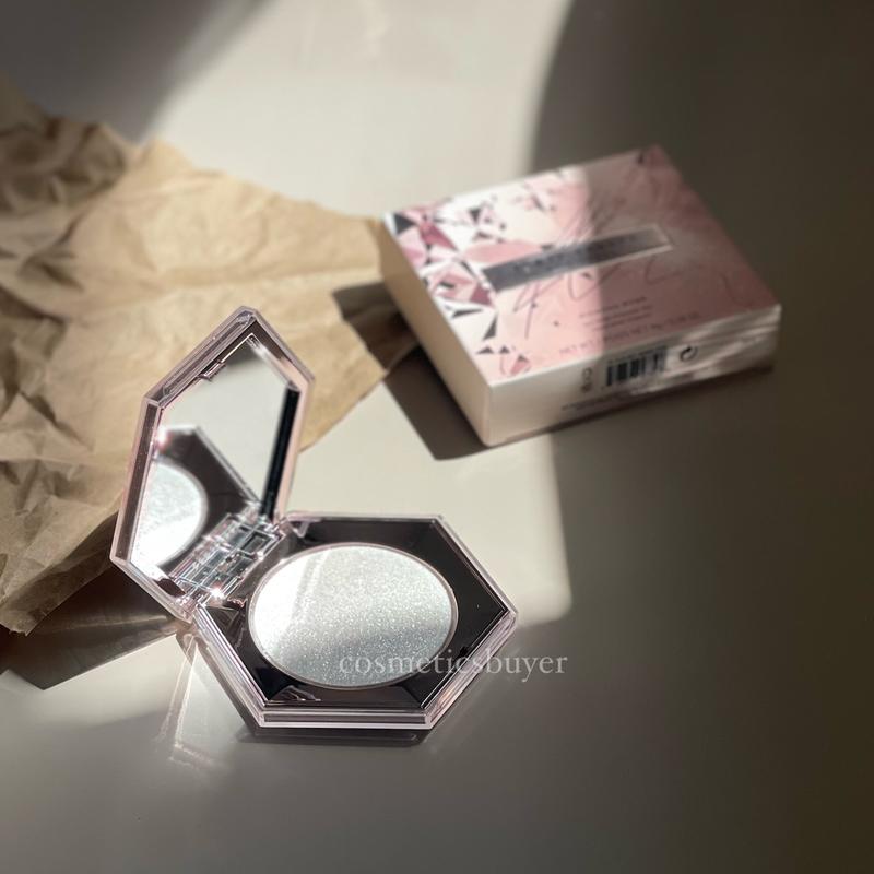 Белый хайлайтер шиммер фенти fenty beauty by rihanna diamond bomb all ...