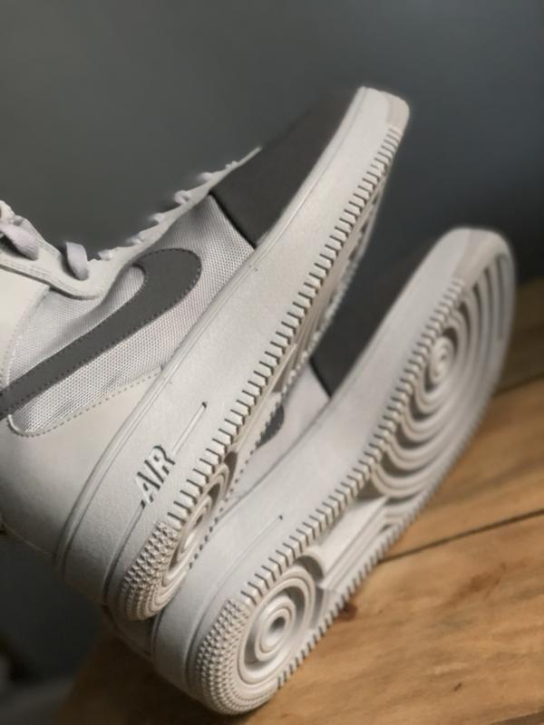 Nike air force 1 ultraforce sales mid tech