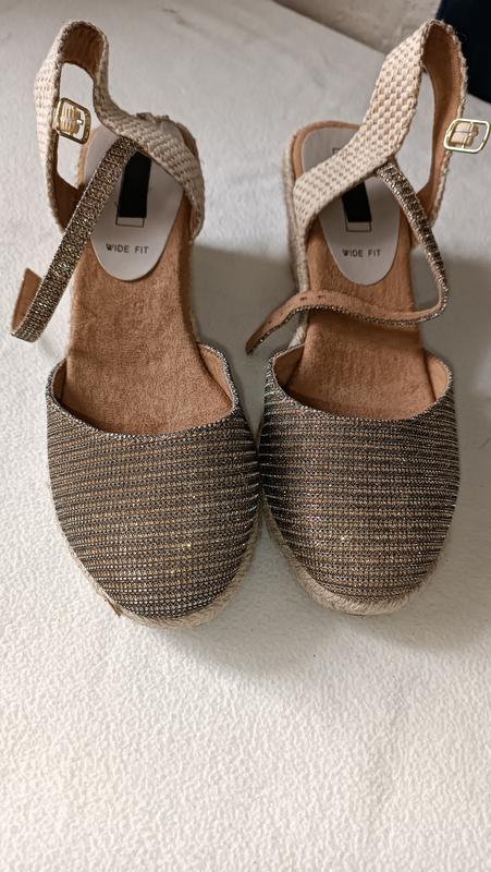 Босоножки на широкую ногу — цена 30 грн в каталоге Босоножки Купить ...