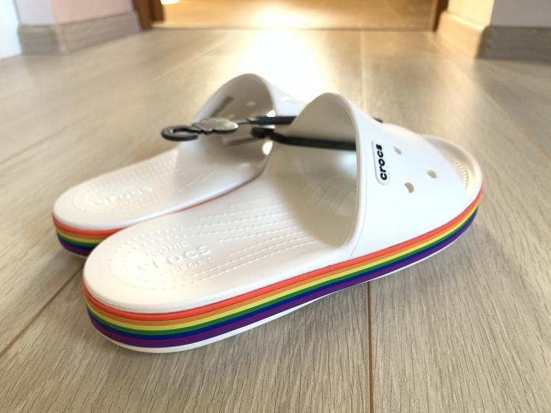 crocs rainbow slides