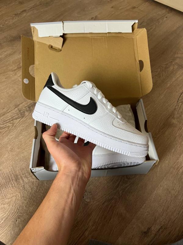 Демисезонные кожаные оригинальные кроссовки nike air force 1 білі ...