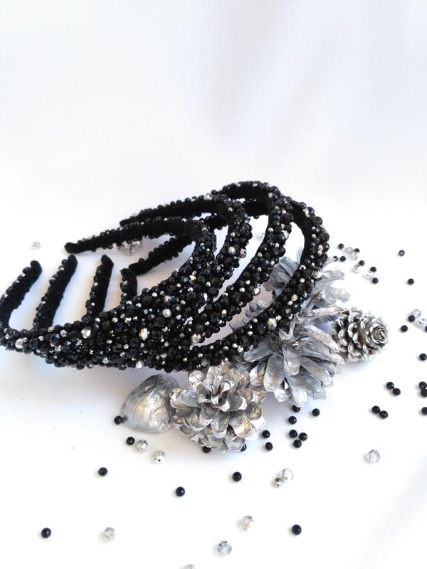 Novogodnie Ukrasheniya V Prichesku Obodok Iz Hrustalnyh Busin Chernogo Cveta Ruchnaya Rabota Cena 355 Grn 28064550 Kupit Po Dostupnoj Cene Ukraina Shafa