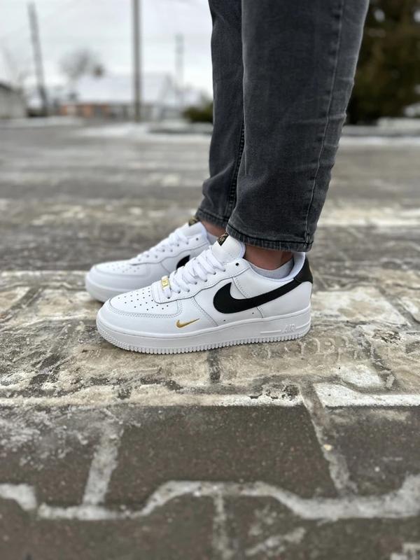 Nike air force 1 essential black hotsell