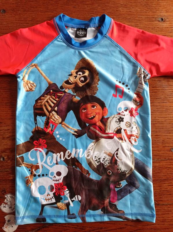Купальная футболка от бренда disney pixar. — цена 49 грн в каталоге ...