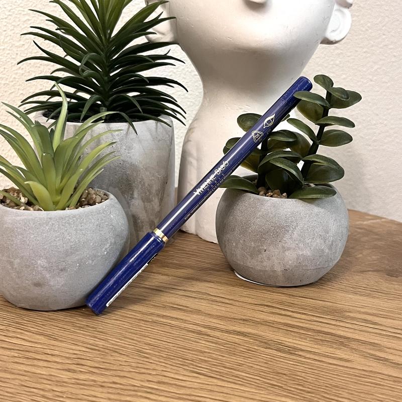 Оригинальный гелевый карандаш для глаз vivienne sabo liner virtuose ...