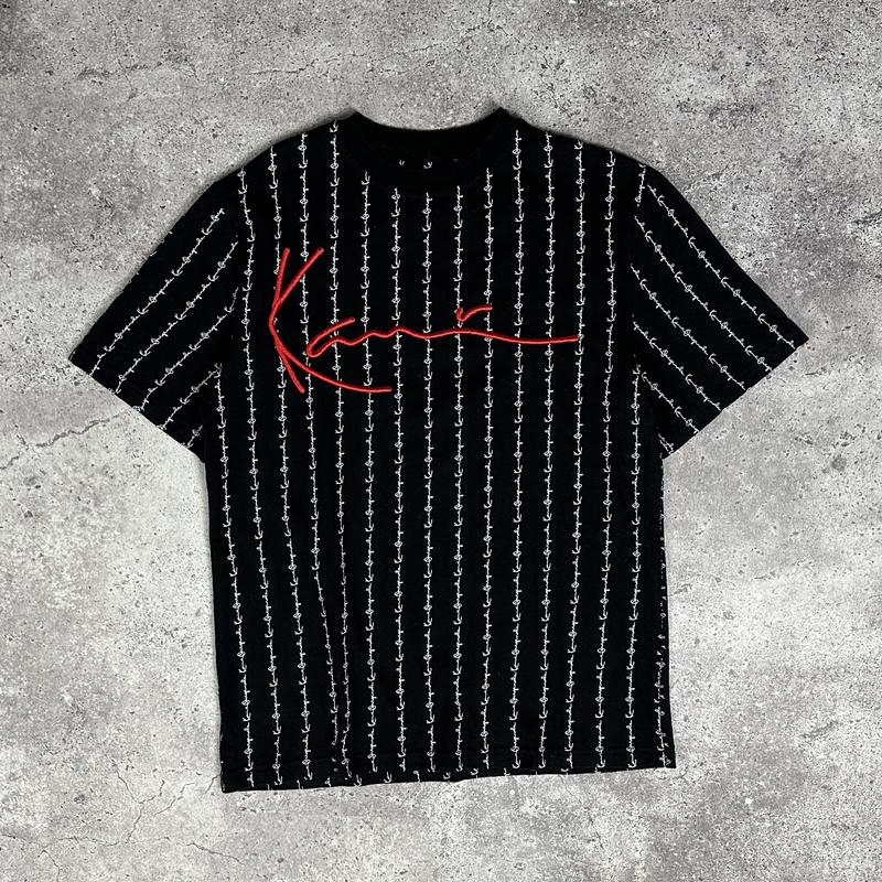 Karl kani монограммная оверсайз футболка с нашитым лого карл кани ...