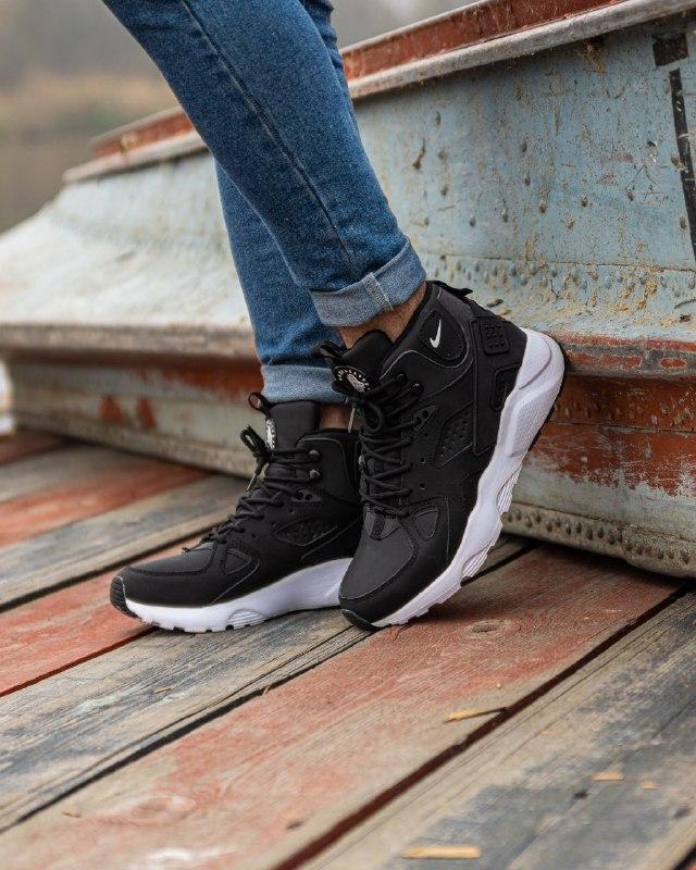 nike air huarache winter black