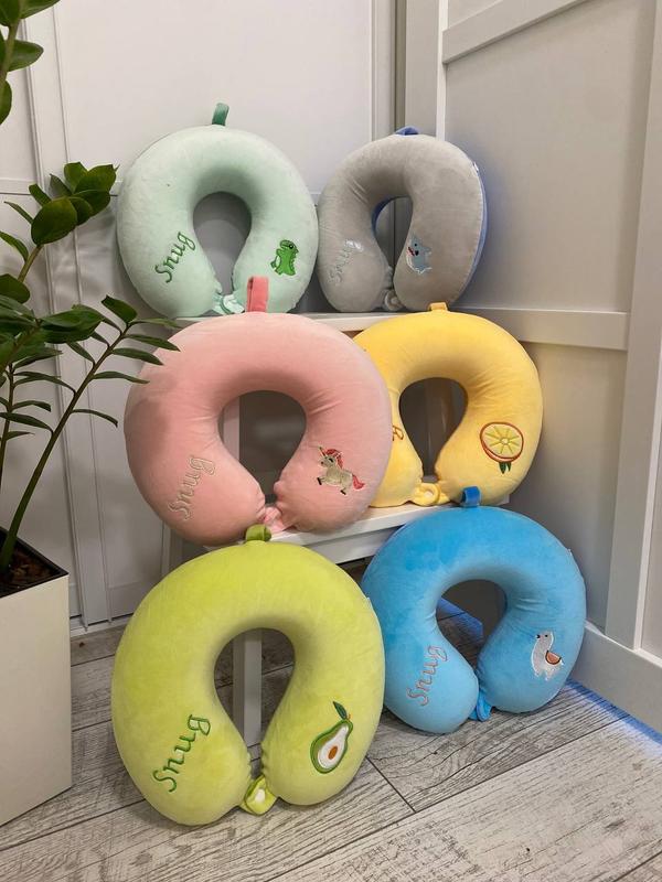 Дорожня подушка рогалик для діток зручна подушка-іграшка — ціна 349 грн ...