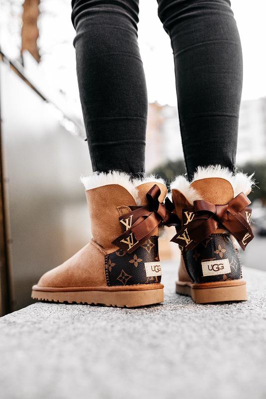 Ugg bailey bow mini beige lv натуральные женские зимние угги сапоги с мехом  зима — цена 1597 грн в каталоге Ботинки ✓ Купить женские вещи по доступной  цене на Шафе | Украина #29033610