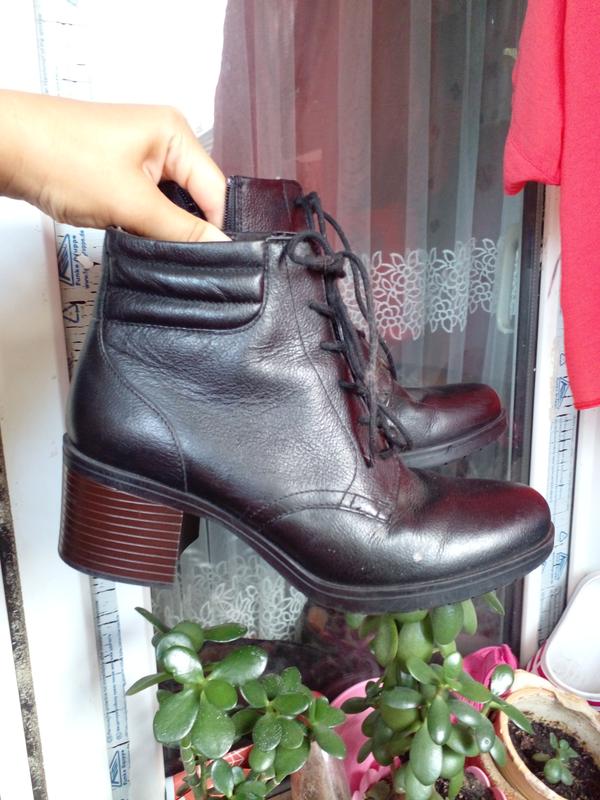Clarks 38 discount