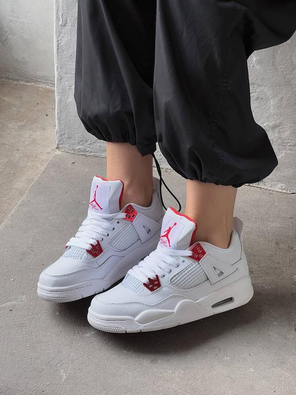 Кожаные кроссовки nike air jordan 4.цвет белый с красным. унисекс ...