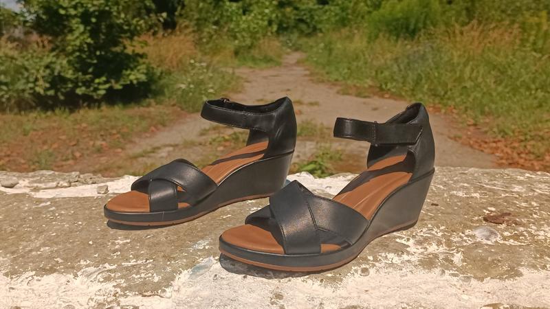 Clarks un plaza cross hot sale