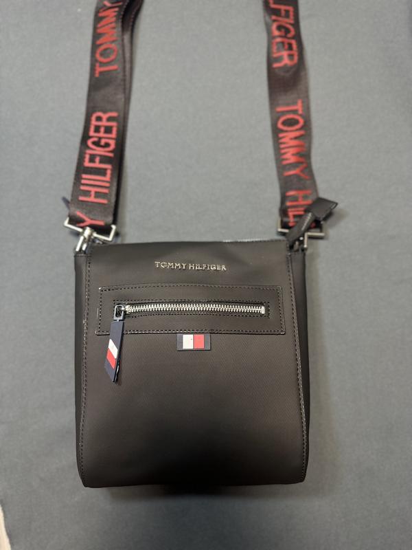 Сумка черная мужская через плечо в стиле tommy hilfiger слинг томми ...