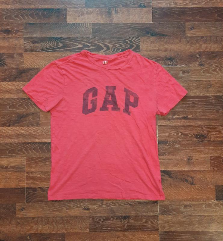 Мужская футболка gap с большим лого — цена 290 грн в каталоге Футболки ...