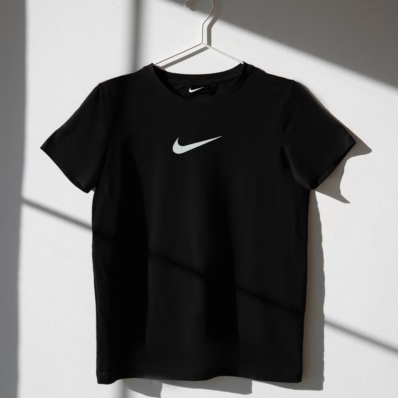 Женская футболка оверсайз oversize nike найк чёрная — цена 545 грн в ...
