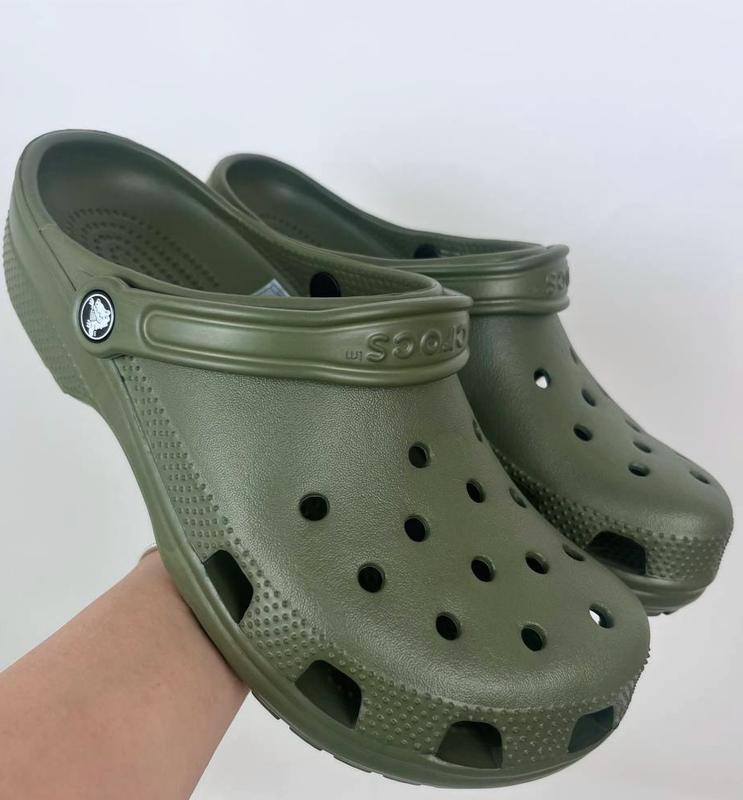 Army crocs discount