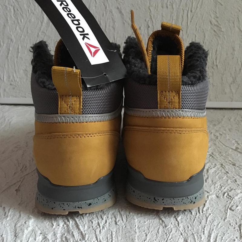 Ботинки reebok classic leather mid sherpa ii perfect split cn1884 — цена  1500 грн в каталоге Ботинки ✓ Купить мужские вещи по доступной цене на Шафе  | Украина #29831805