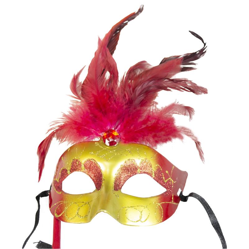 Маска золотисто-червона з пір'ям, маскарадна, з ручкою — ціна 59 грн у  каталозі Карнавальні костюми ✓ Купити товари для дому та побуту за  доступною ціною на Шафі | Україна #127983589