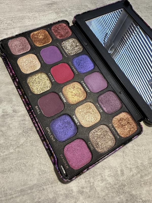 Палетка теней revolution forever flawless show stopper — цена 159 грн в ...
