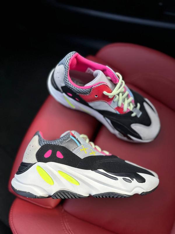 Yeezy wave runner deals 700 pink