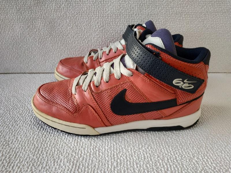 nike air mogan mid 2 400