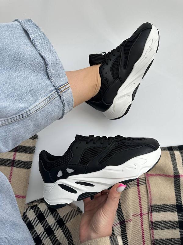 Трендовые кроссовки в стиле известного бренда — цена 990 грн в каталоге ...