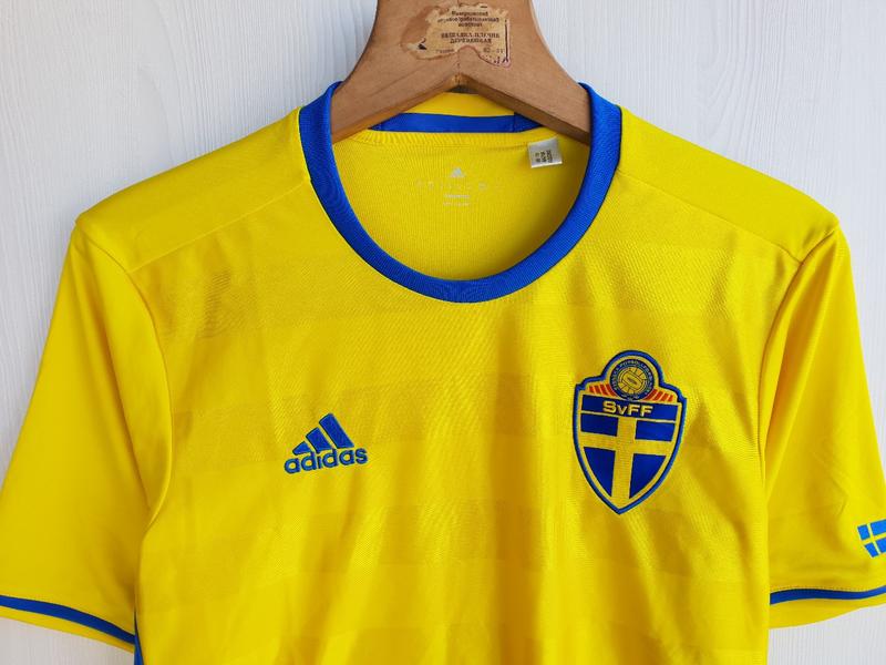 Adidas костюм — цена 250 грн в каталоге Футбольная форма ✓ Купить мужские  вещи по доступной цене на Шафе | Украина #30308281