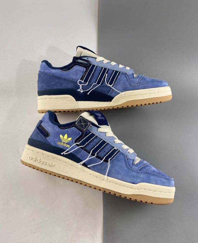 Классные кроссовки adidas forum low 84 blue denim gum джинсовые