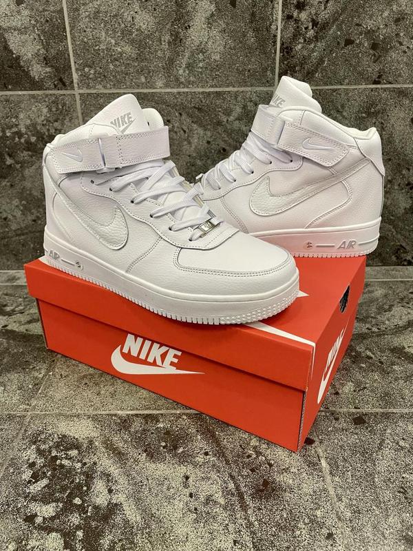 Nike air force 1 mid store all white