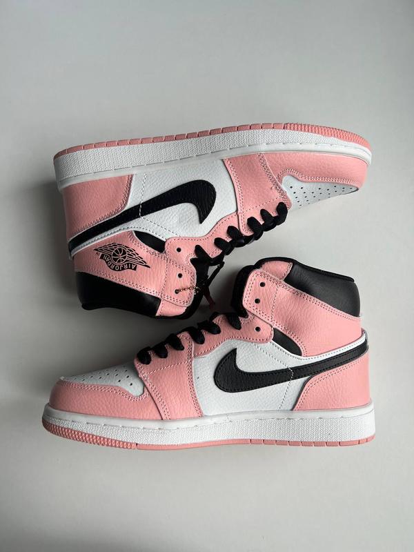Жіночі рожеві джордани — ціна 1790 грн у каталозі Кросівки Купити ...