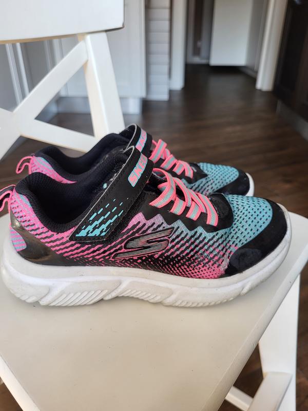 Sketchers 33 2025