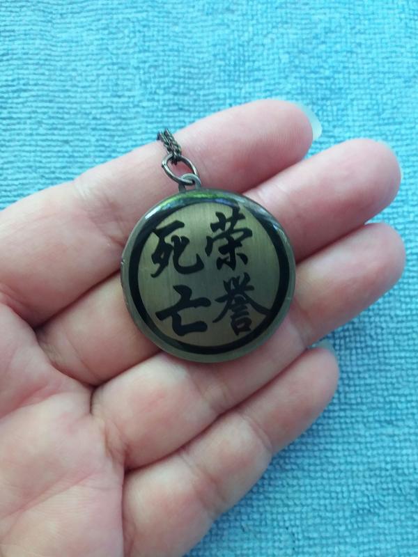 Локет, кулон під фото — ціна 170 грн у каталозі Кулони Купити аксесуари ...