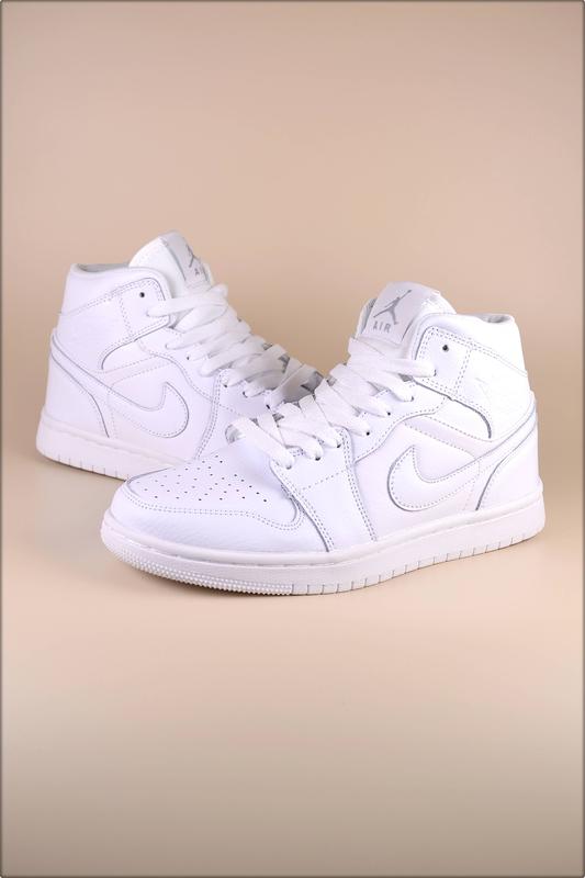 Nike jordan white womens hotsell