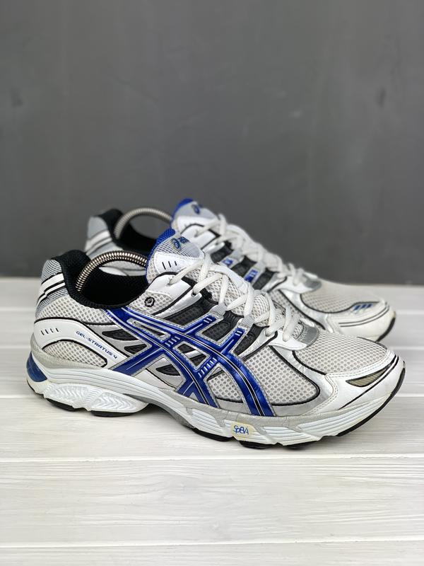 asics gel stratus 4