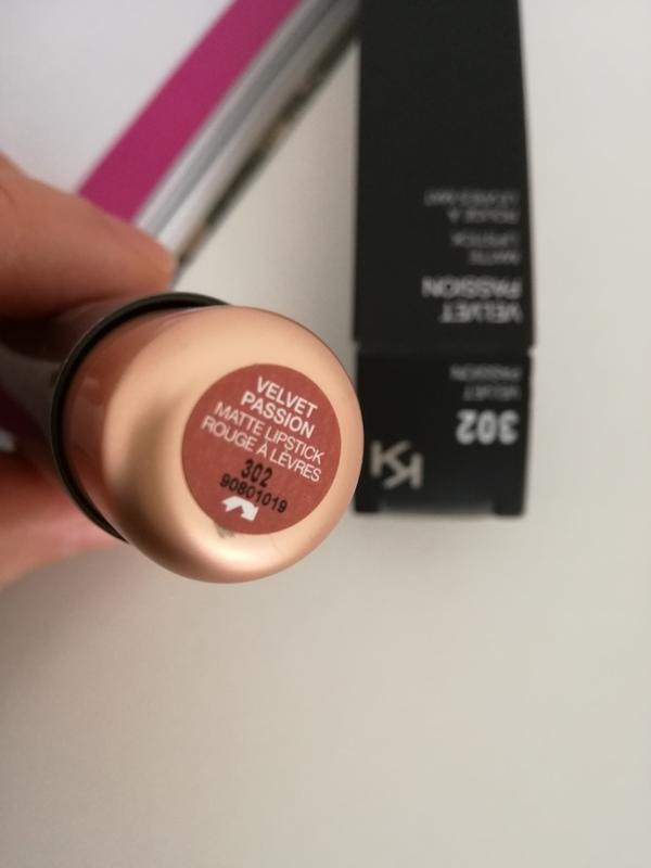 Pomada Kiko Milano Velvet Passion Matte Lipstick 302 Kiko Milano Cena 0 Grn Kupit Po Dostupnoj Cene Ukraina Shafa