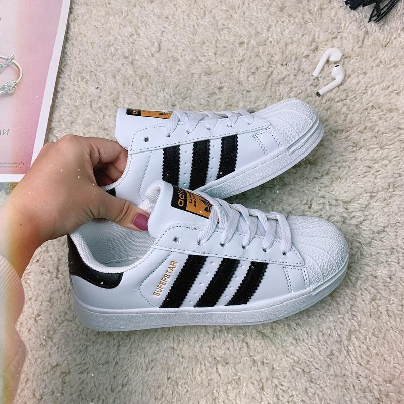 Adidas суперстар женские