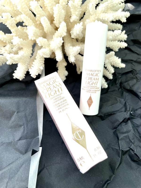 Charlotte tilbury magic cream light spf20 - увлажняющий крем, 5 мл ...