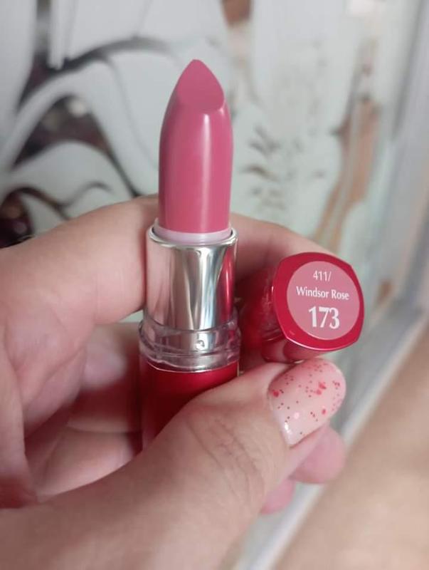 Помада фирмы maybelline — цена 180 грн в каталоге Помада для губ Купить ...