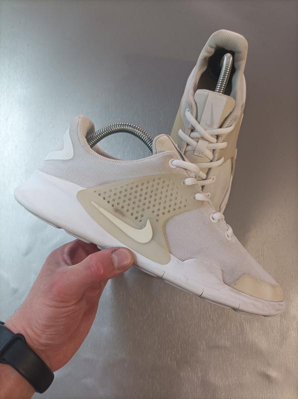 nike arrowz white 950