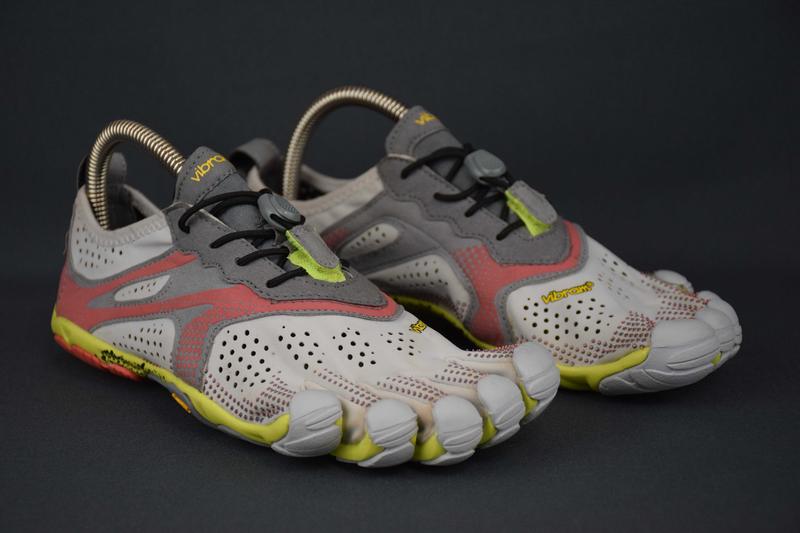 Vibram fivefingers v-run oyster кроссовки пять пальцев. оригинал. 38 р ...
