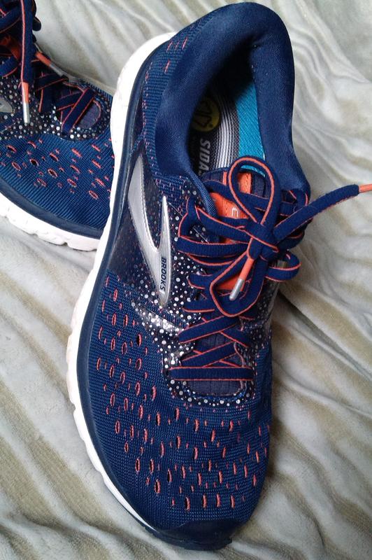 brooks glycerin 16 cena