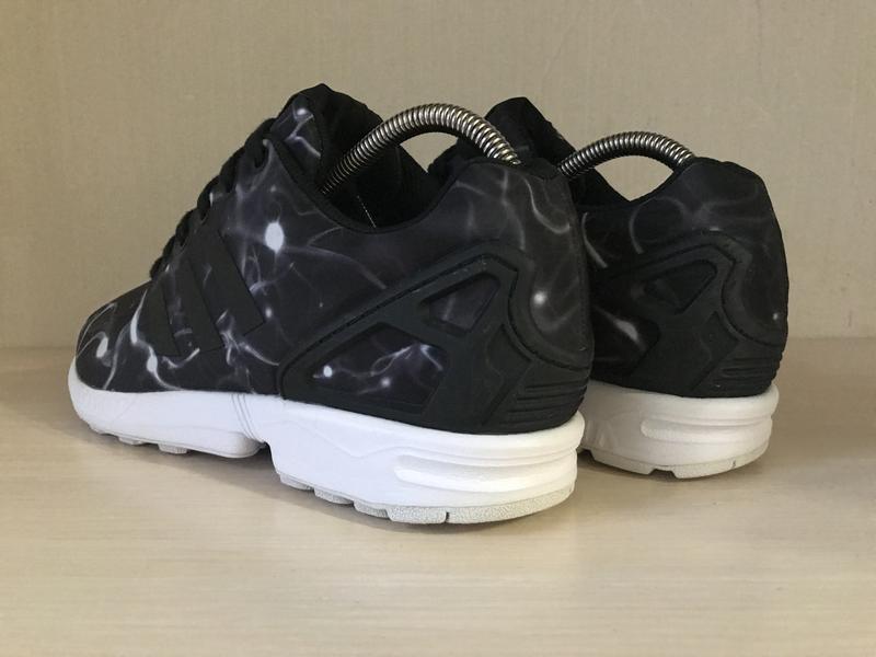 adidas zx flux neutron