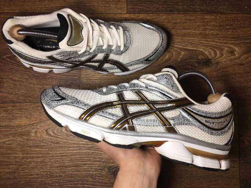 asics gel stratus 2